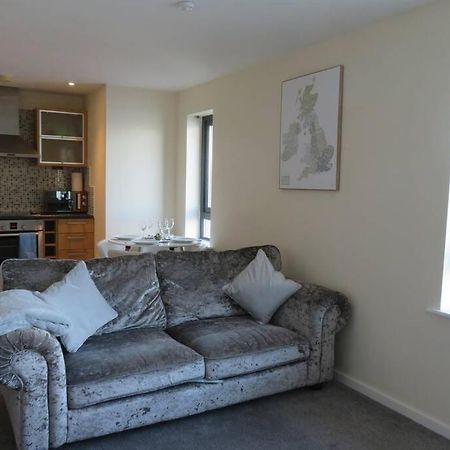 Home From Home With Fantastic Views 2 Runcorn Bagian luar foto