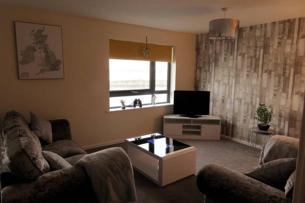 Home From Home With Fantastic Views 2 Runcorn Bagian luar foto